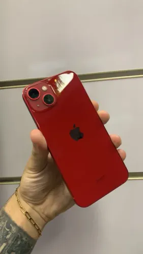 iPhone Red 13