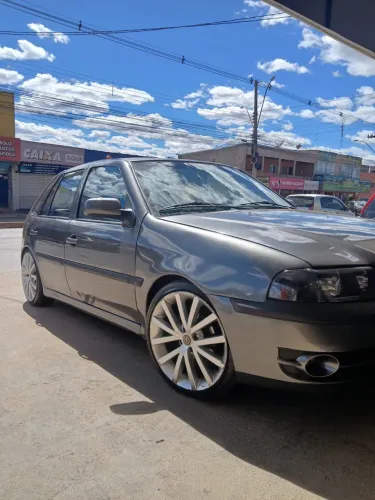 Volkswagen Gol Geração III Plus 1.0 MI 16V Gasolina Mec. 4P 2001