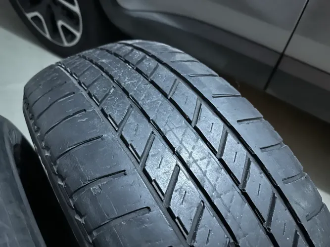 Par de pneus Bridgestone 265/60 R18