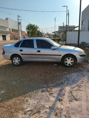 Chevrolet Vectra GL 2.2 / 2.0 MPFI 1999