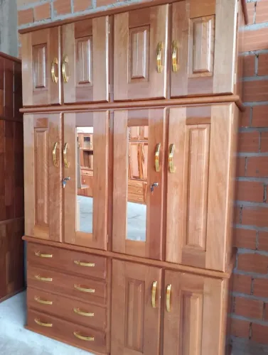 Guarda roupa de casal 4 portas de madeira
