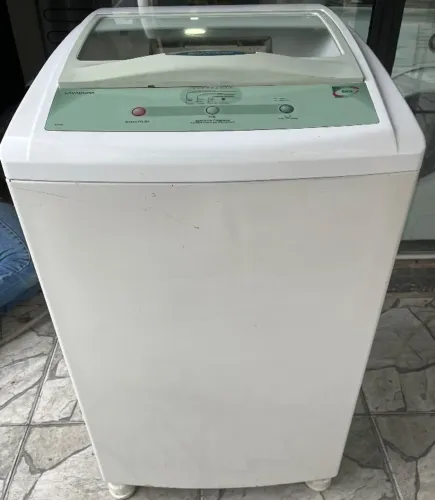 MÁQUINA DE LAVAR ROUPAS BRASTEMP 6 kg