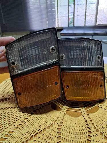 Antiga 147 Lanterna Fiat 147