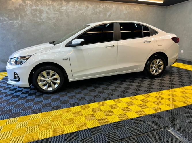 Imagem de Chevrolet Onix PLUS LT 1.0 12V TB FLEX MEC. 4P 2023