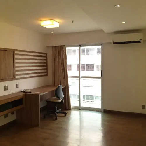 Imóvel para aluguel possui 42 metros quadrados com 1 quarto em Botafogo - Rio de Janeiro -