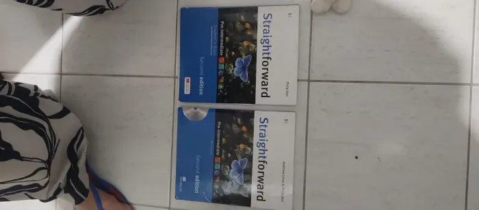Kit Livro de Inglês Strainghforward