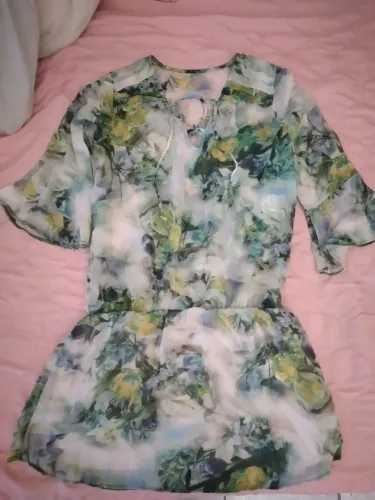 Vestido Floral Leve com Mangas