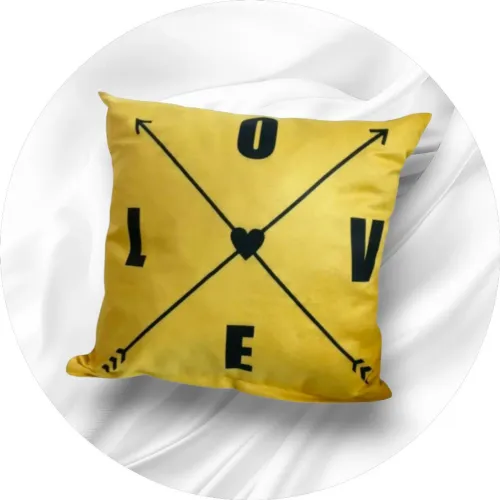 Ideal Para Dar Um Toque Especial em Sua Casa: Capa para Almofada Love