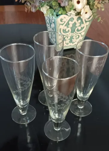 Tulipas/ taças para chopp, antigas, vintage, lapidadas 