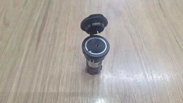 Tomada 12v Prisma