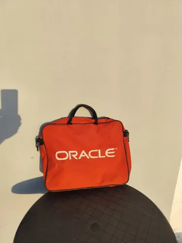 Maleta Oracle com zíper
