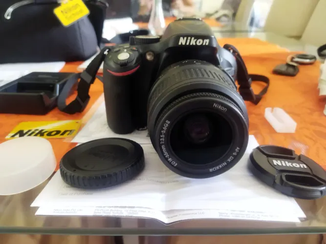 Nikon D5200 Com 2 Lentes 18-55mm E 55-200mm - 2.524 Cliques.