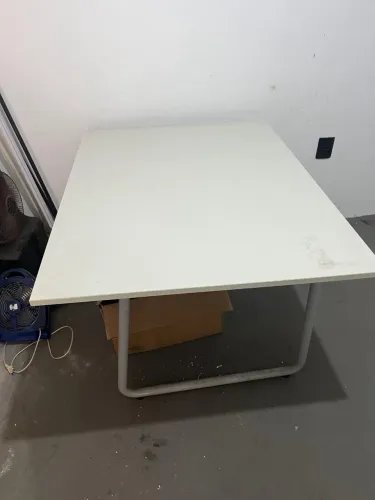 Mesa tubular de projetos arquitetônicos 