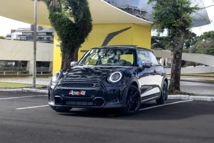 MINI Cooper S MayField Edition 2024 - Apenas 16.400km