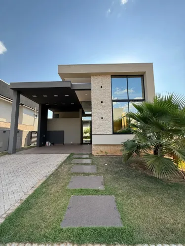 Condomínio Villa Jardim - Casa Térrea  - Casa Luxuosa