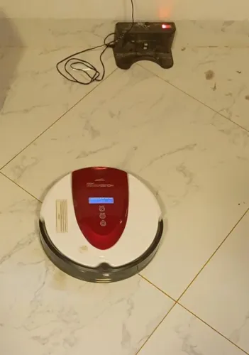 Limpa é aspira de forma inteligente 