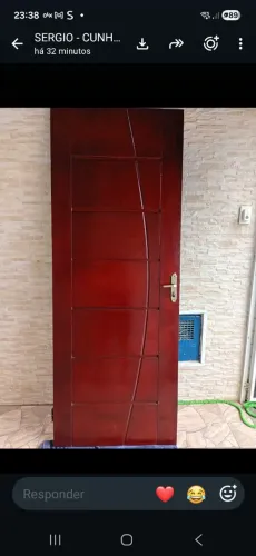 PORTA DE MADEIRA MOGNO