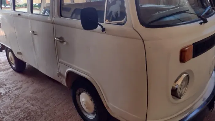 Volkswagen Kombi Standard/ Luxo/ Serie Prata 1997