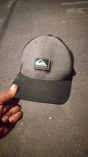Boné Quiksilver original 