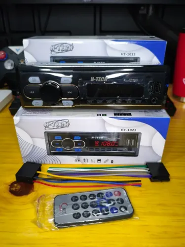 Rádio Automotivo H-Tech HT-1023 Bluetooth 2 USB AUX + Controle