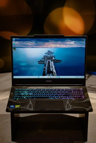 NOTEBOOK MSI CYBORG RTX 5070 - CORE 7 - 16Gb ddr5 - 1TB NVMe