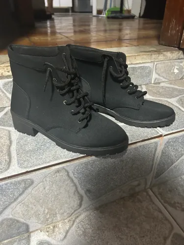 Bota preta