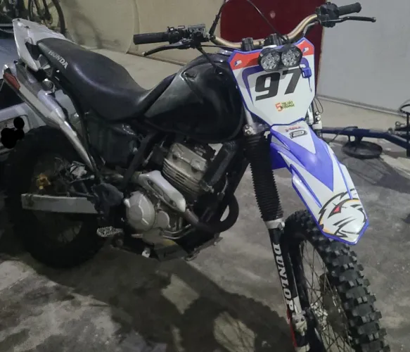 XRE 300 TRILHA