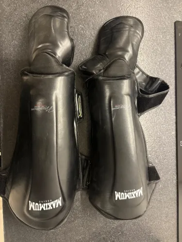 Caneleira Muay Thai Maximum