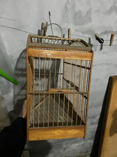 Vende-se gaiola de Coleiro