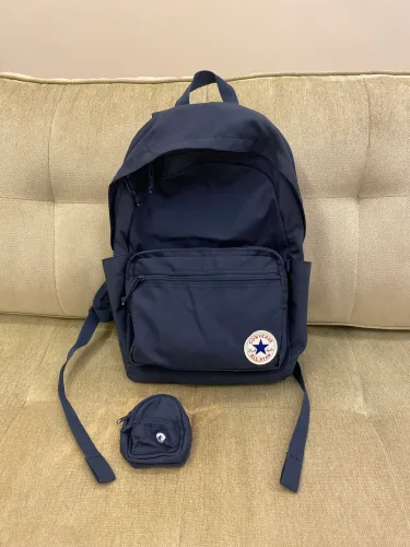 Mochila Converse Go 2 com Chaveiro - Nova, usada apenas 1 vez.