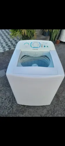 Lavadora de roupas Electrolux 12kg bem novinha. 