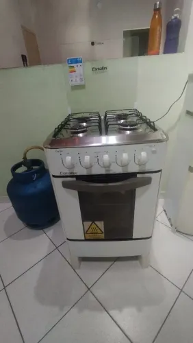 Fogão 4 bocas em bom funcionamento 400