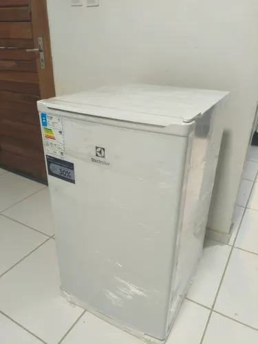 Frigobar Electrolux 120 litros