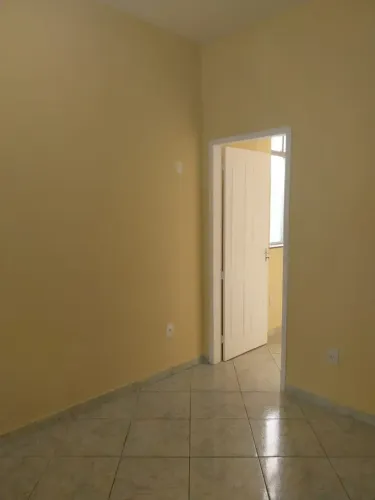 Lins de Vasconcelos - Jorge Almir - ALUGA - CASA COM 4 QUARTOS
