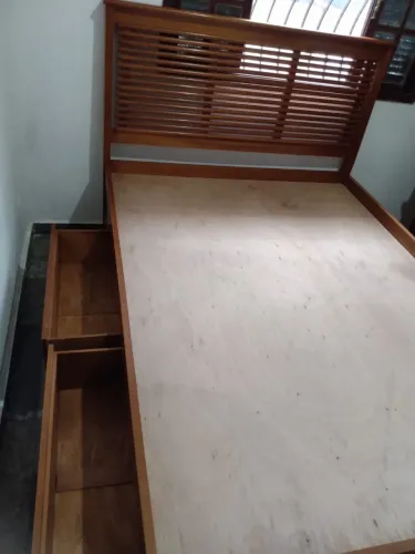Cama Casal com 4 Gavetões Madeira Maciça