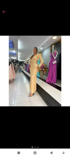 Vestido longo casamento com paetê.