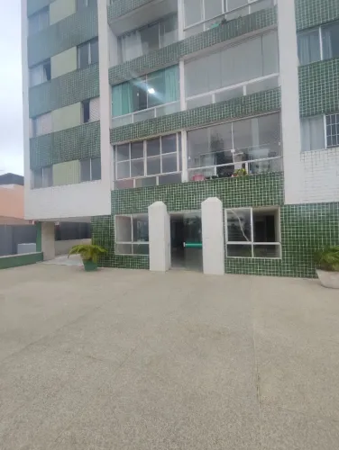 Alugo apartamento em Brotas. Ed. Gruta de Lourdes, 3 min da estação de Brotas