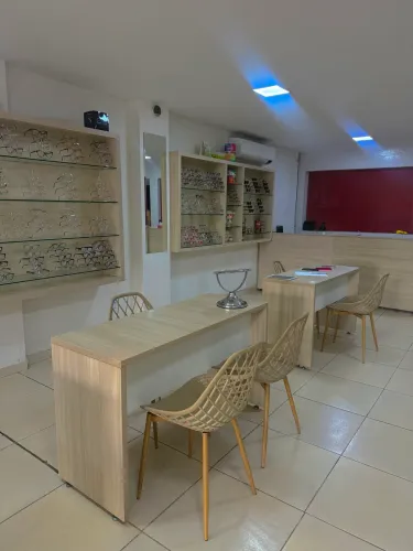Vendo móveis de Ótica