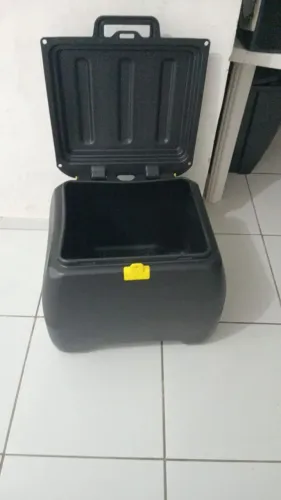 Baú de 100 litros