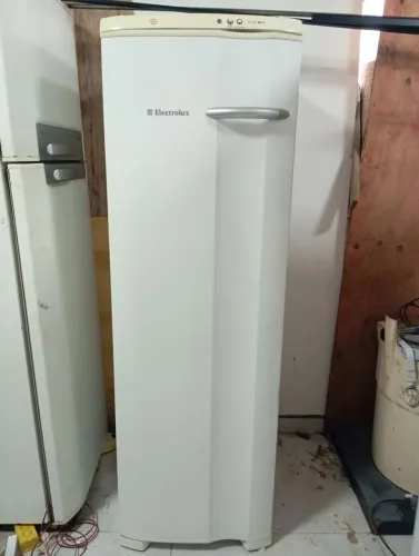 Vendo Freezer Electrolux 230 Litros 220Volts Revisado Com 3 Meses de Garantia