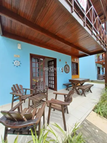 Casa de Condomínio com 5 quartos em Carneiros