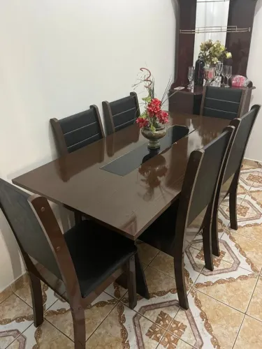 Mesa de jantar 6 cadeiras