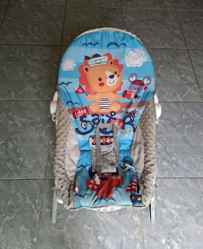 Cadeira de descanso e balanço