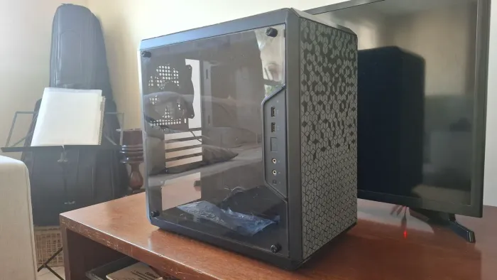 Gabinete Cooler Master Master box Q300L