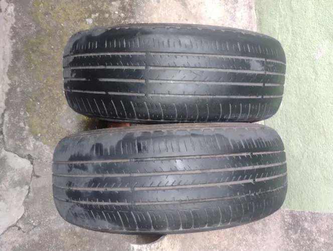 Pneus Itaro 195/60 -15 usados