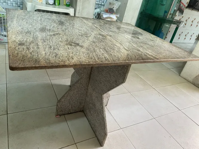 Mesa de mármore