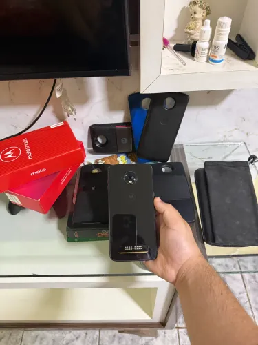Moto Z3 128 GB COMPLETO