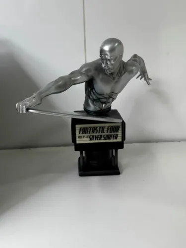 SILVER SURF FINE ART BUST (SUFISTA PRATEADO)