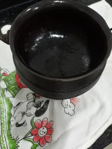 Panela de ferro antiga tripé. Raridade!