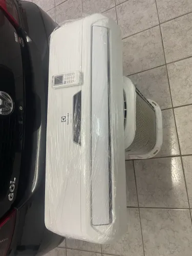 Ar condicionado Electrolux 12 mil Btu.